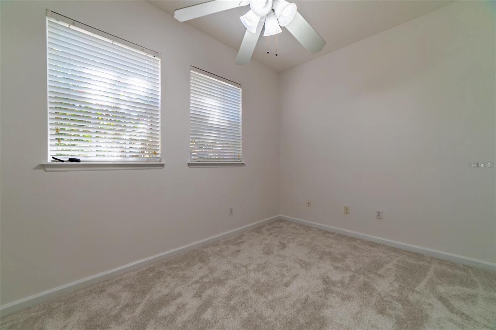 MURPHYS PLACE - Residential Lease