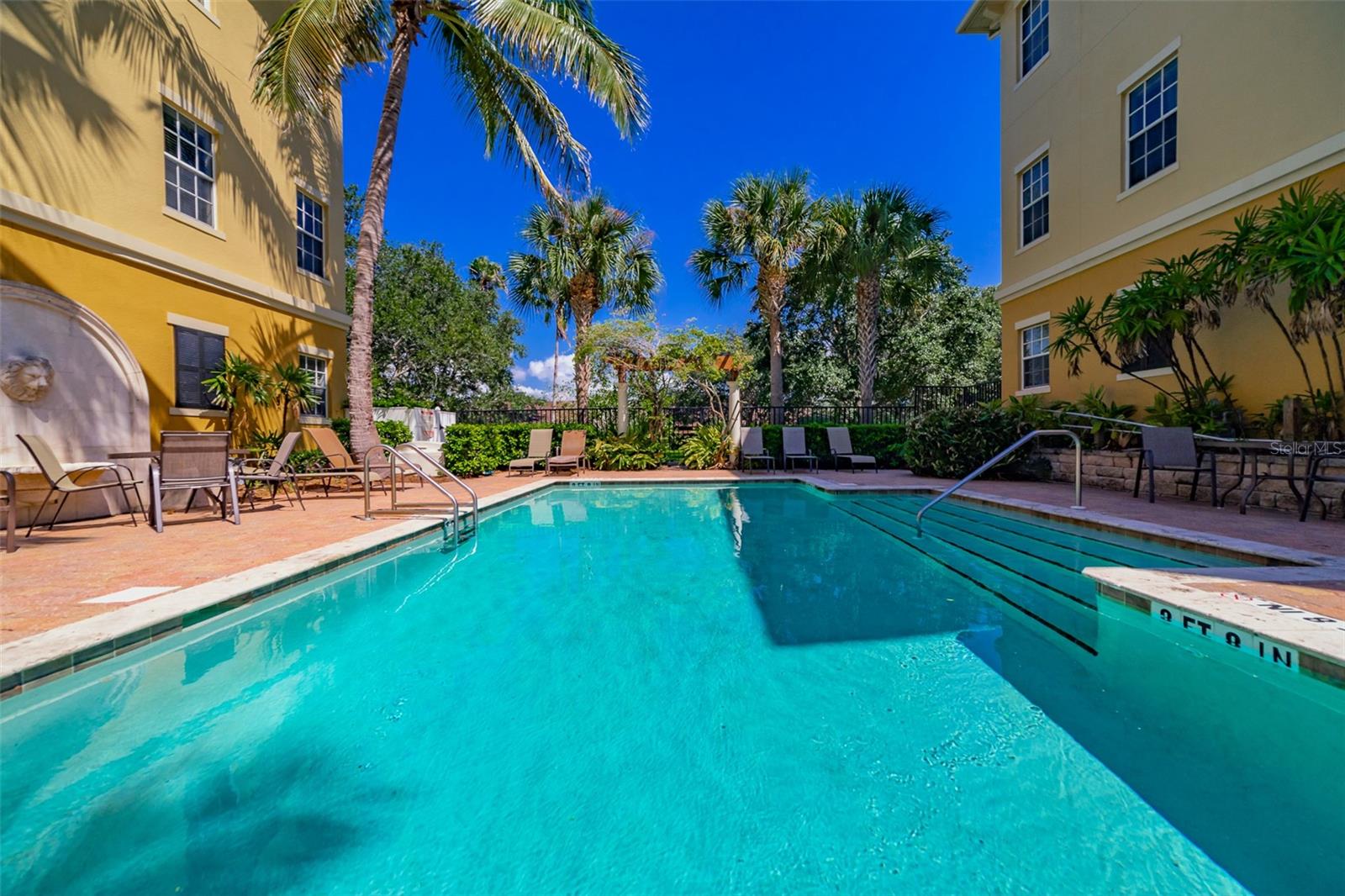 MURPHYS PLACE - Residential Lease