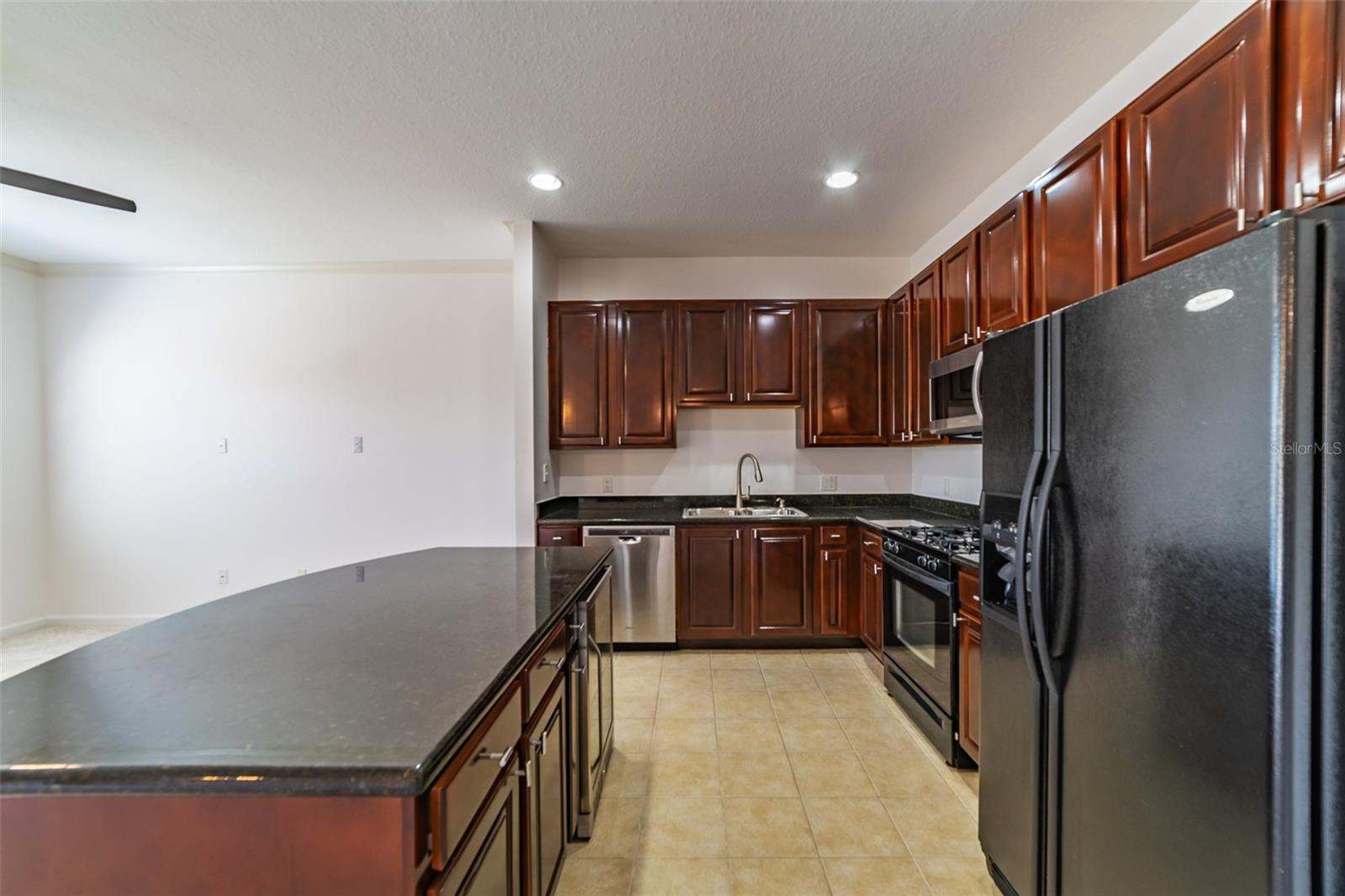 MURPHYS PLACE - Residential Lease