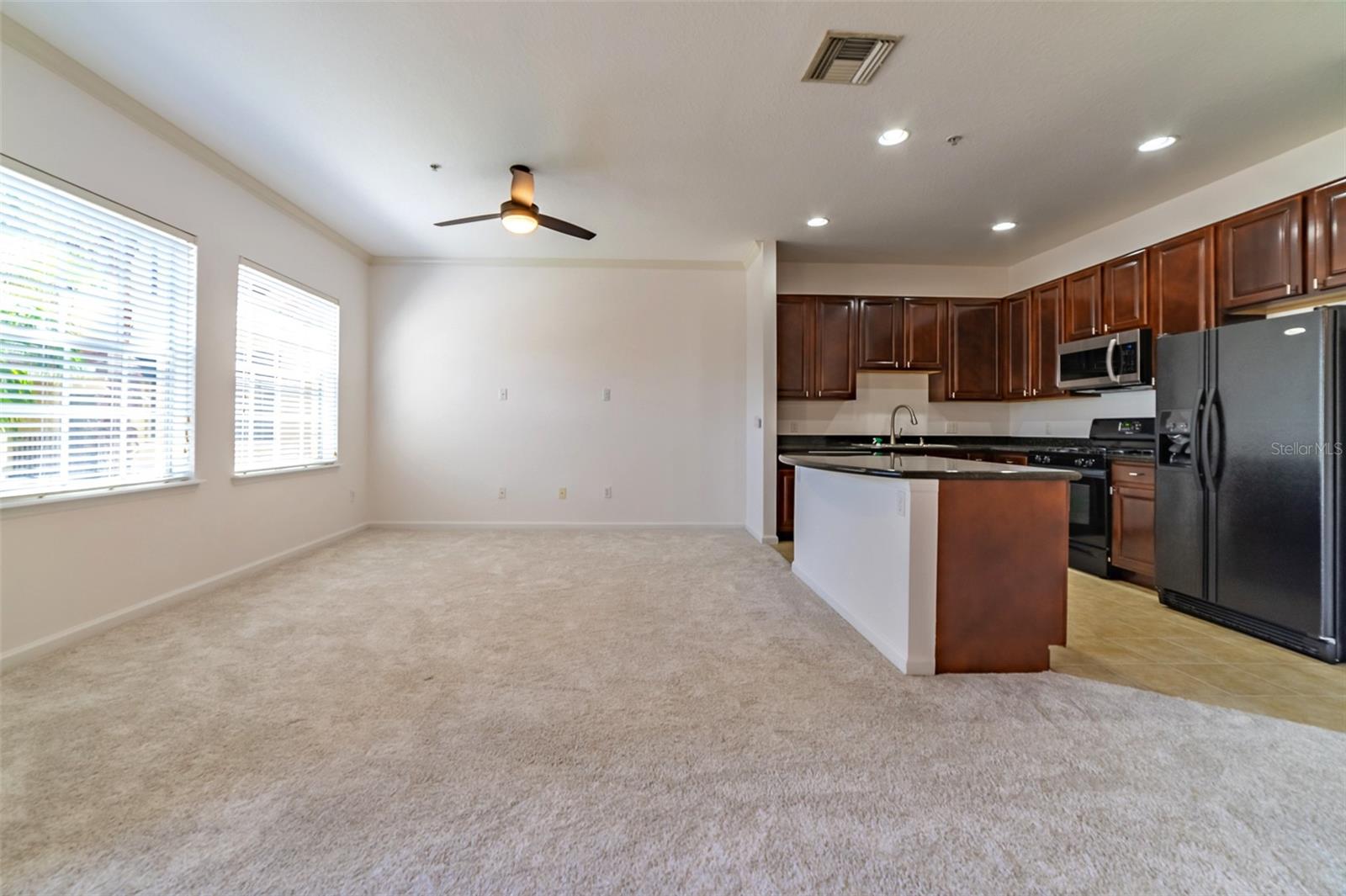 MURPHYS PLACE - Residential Lease