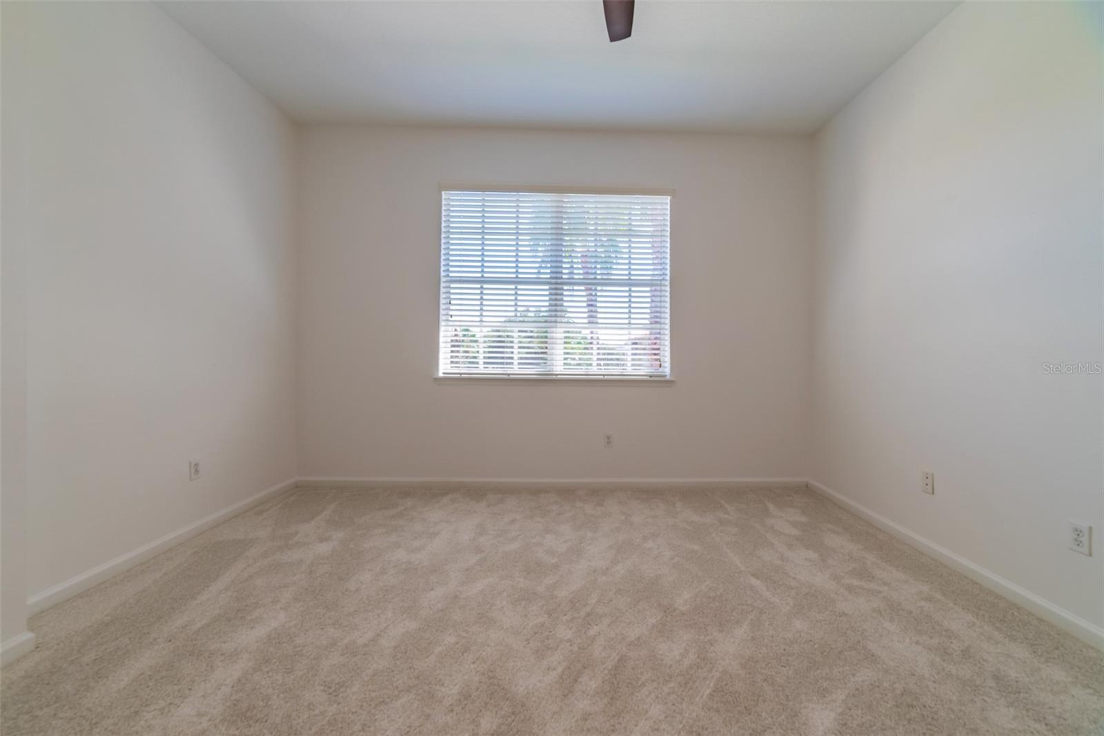 MURPHYS PLACE - Residential Lease