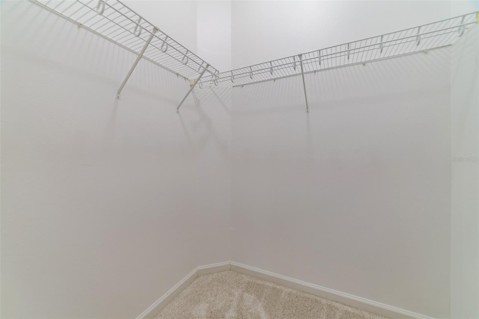 MURPHYS PLACE - Residential Lease