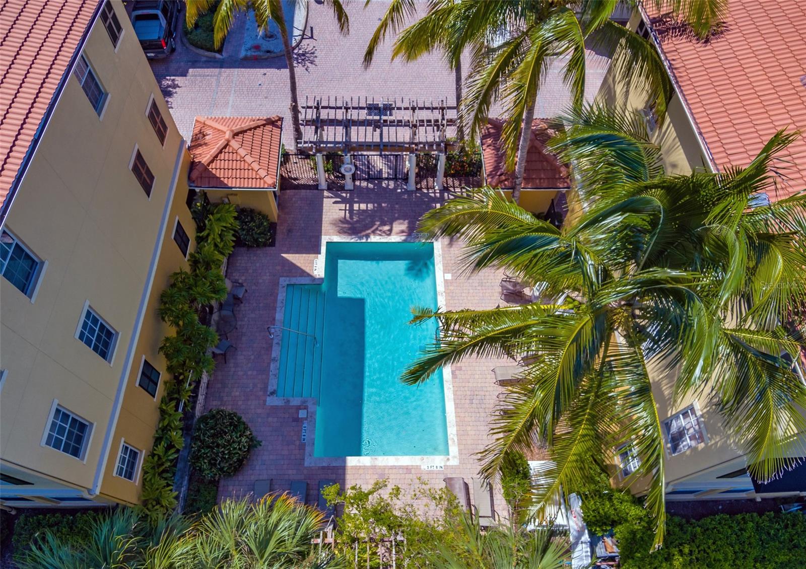 MURPHYS PLACE - Residential Lease
