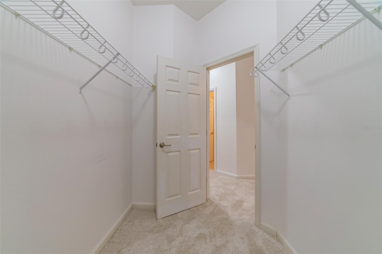 MURPHYS PLACE - Residential Lease