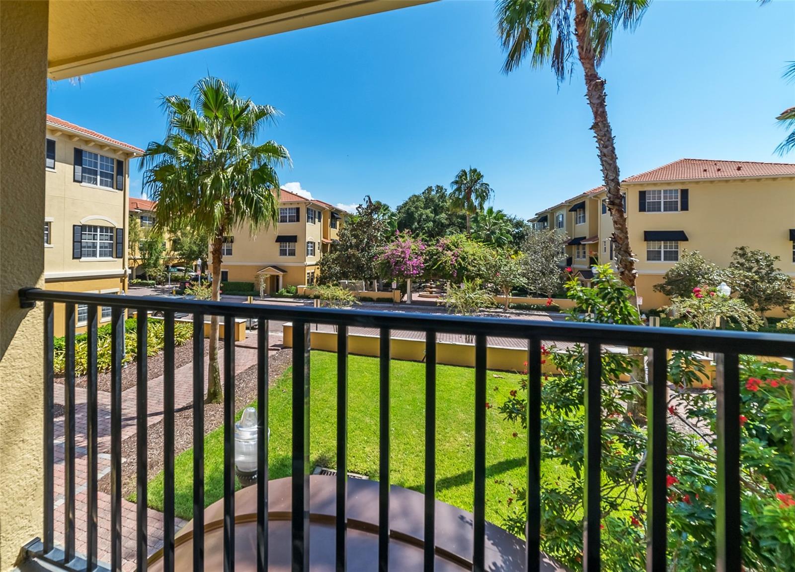 MURPHYS PLACE - Residential Lease