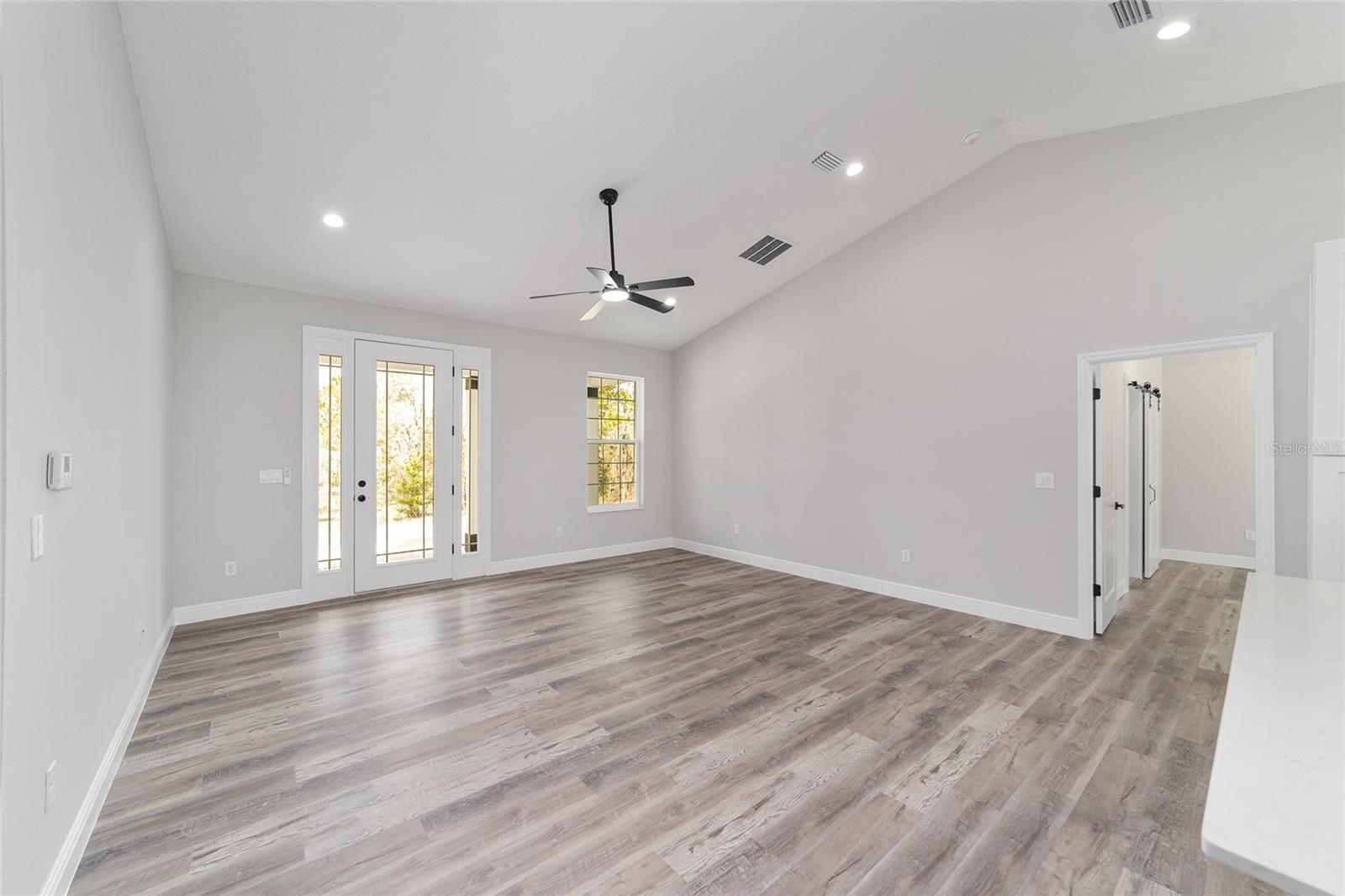 WILLISTON HYLNDS GOLF & C CLUB ESTATE - Residential Lease