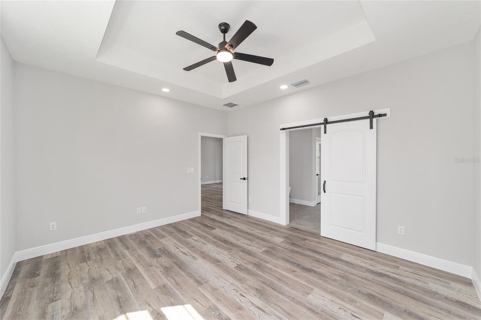 WILLISTON HYLNDS GOLF & C CLUB ESTATE - Residential Lease