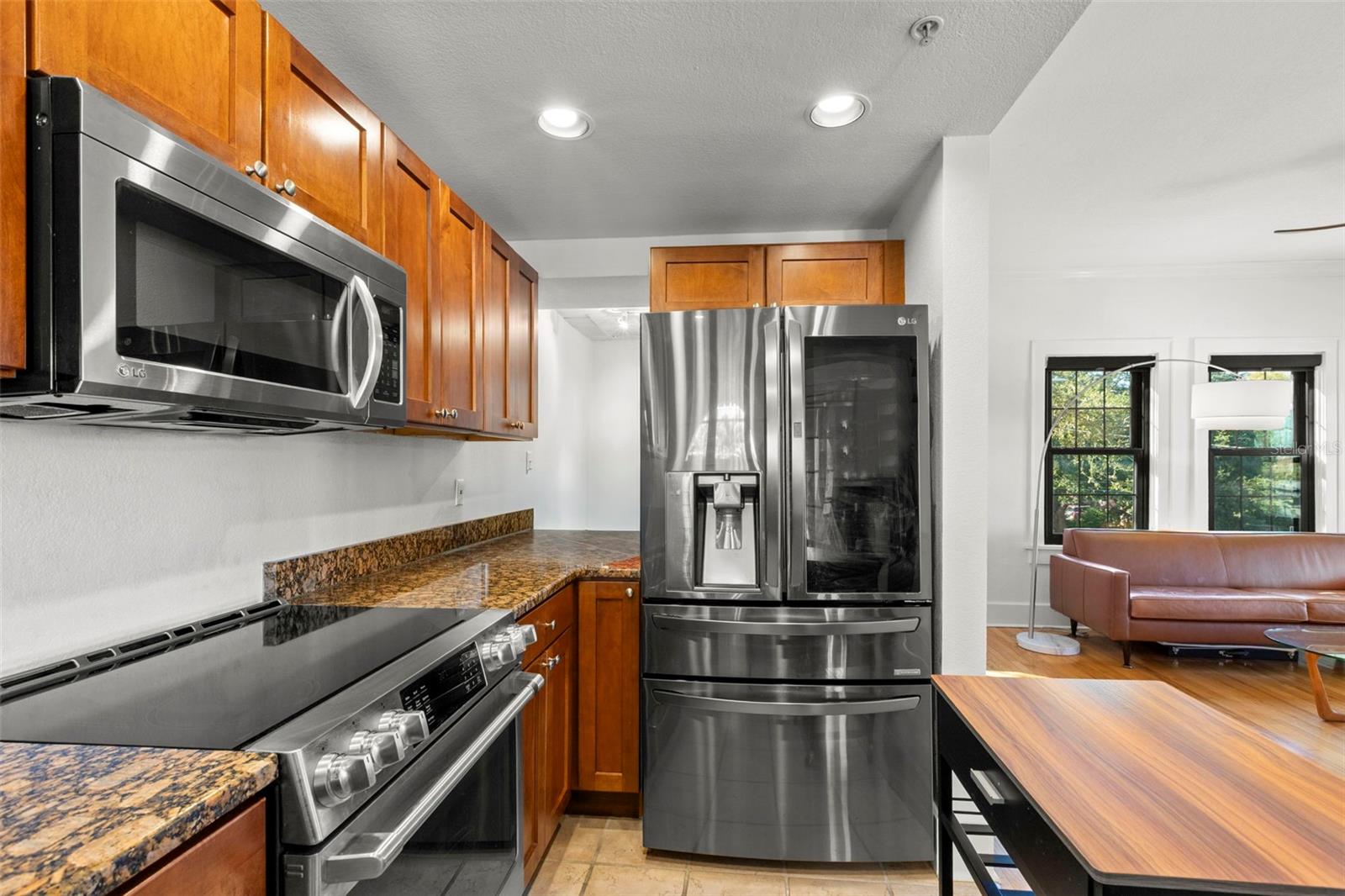 HEGRADO CONDO - Residential