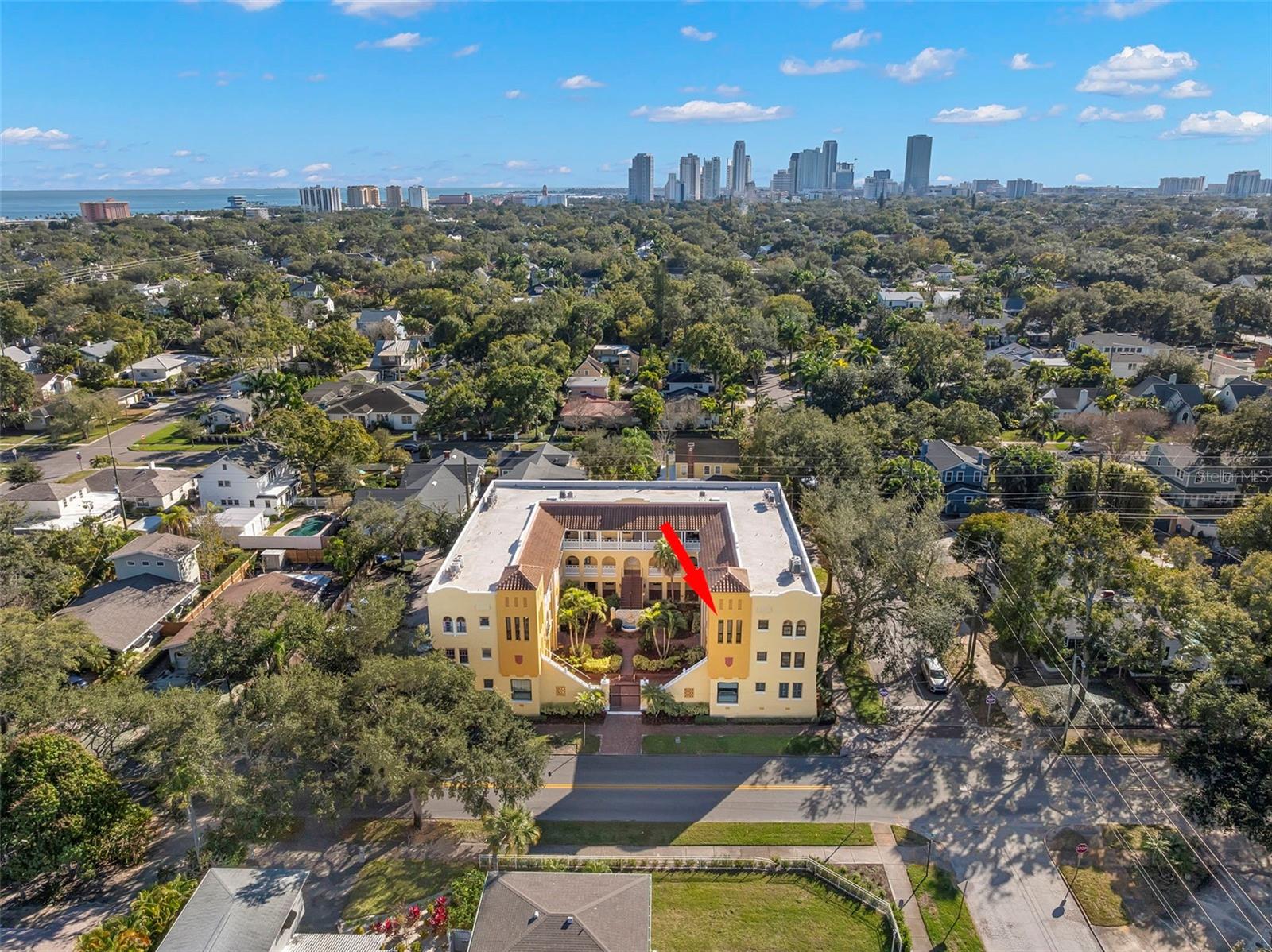 HEGRADO CONDO - Residential