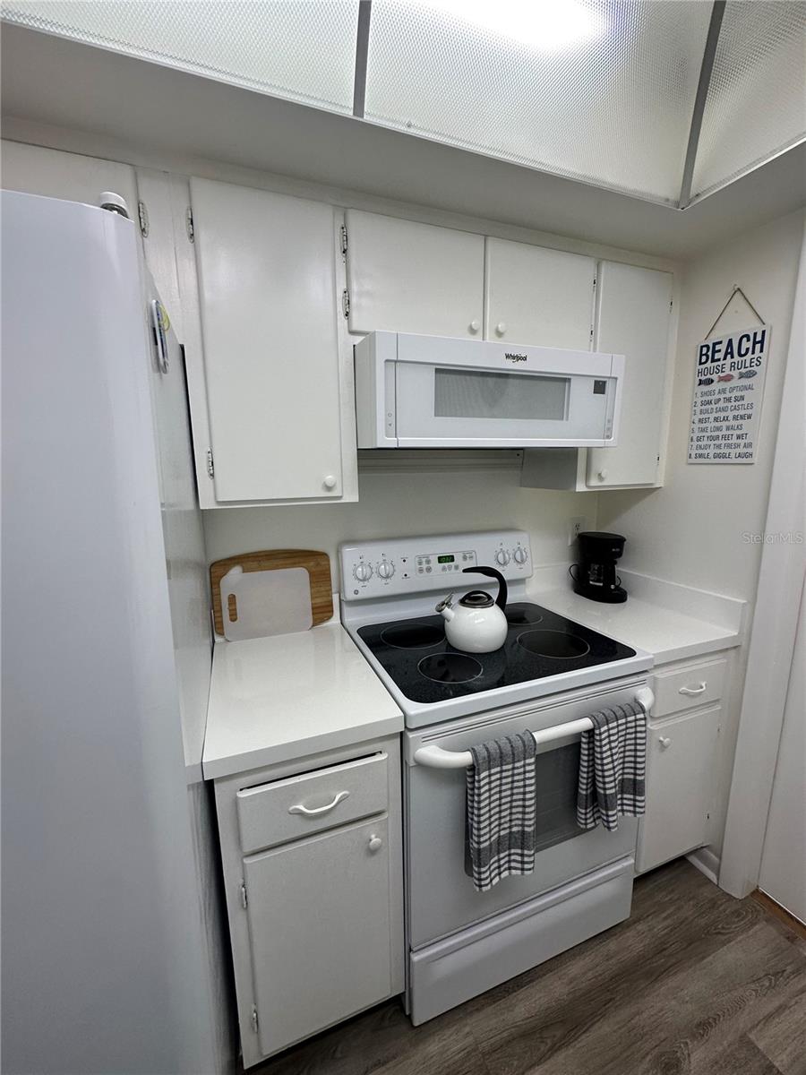 BEACH HARBOR CLUB - Residential Lease