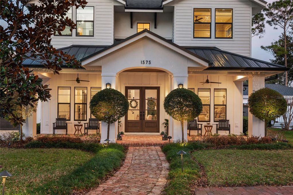 Photo of 1575 Eastin Avenue, Orlando, FL 32804 (MLS # O6385315)