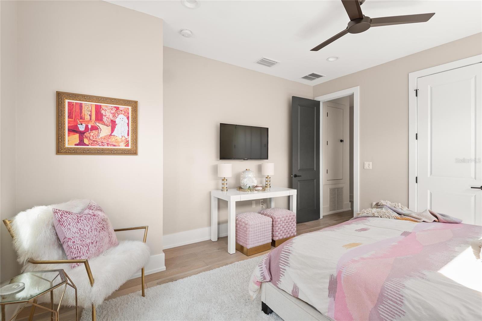 ANDERSEN TERRACE - Residential