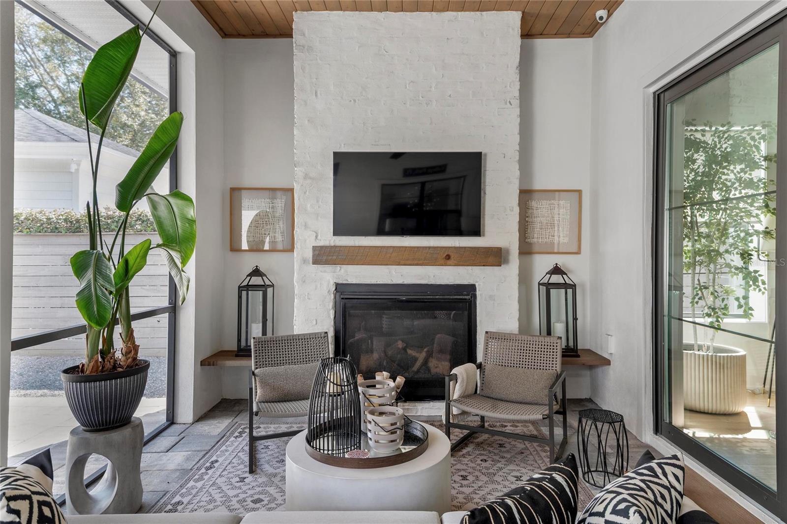 ANDERSEN TERRACE - Residential