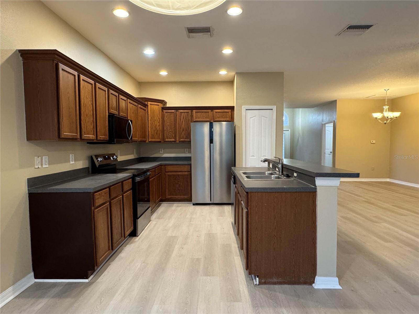 WEST MEADOWS PARCELS 12A 12B-1 - Residential Lease