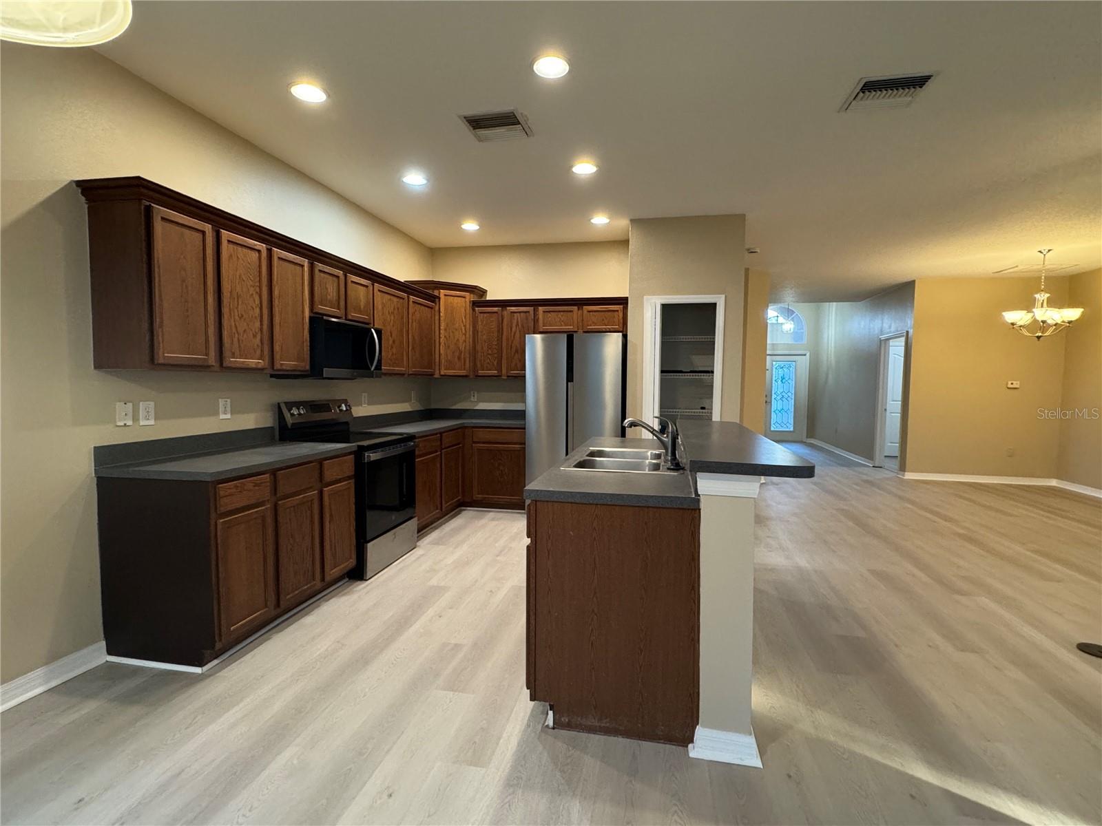 WEST MEADOWS PARCELS 12A 12B-1 - Residential Lease