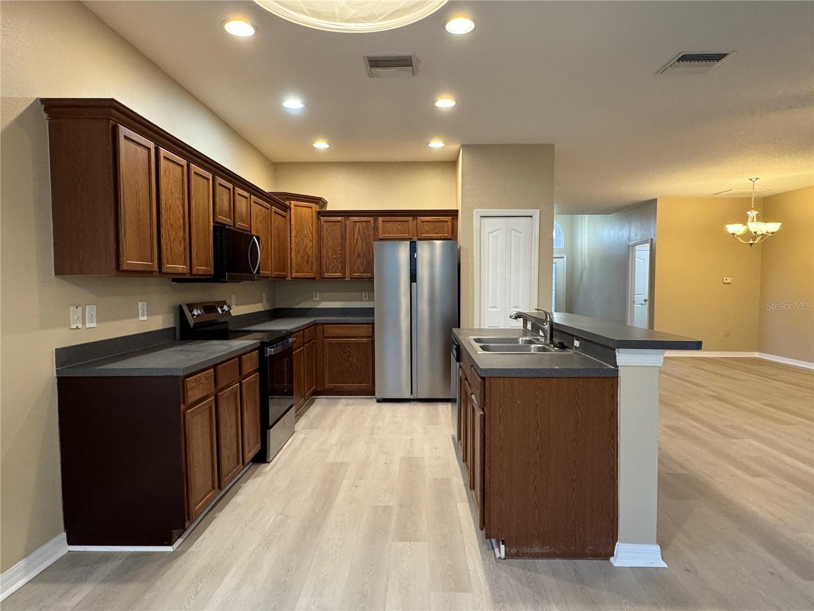 WEST MEADOWS PARCELS 12A 12B-1 - Residential Lease