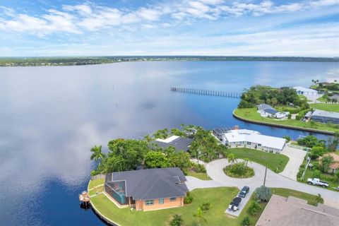 A home in PORT CHARLOTTE