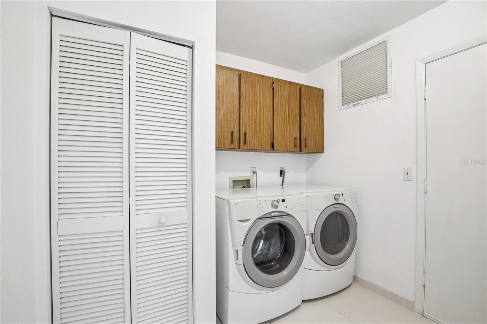 CORAL SHORES - Residential