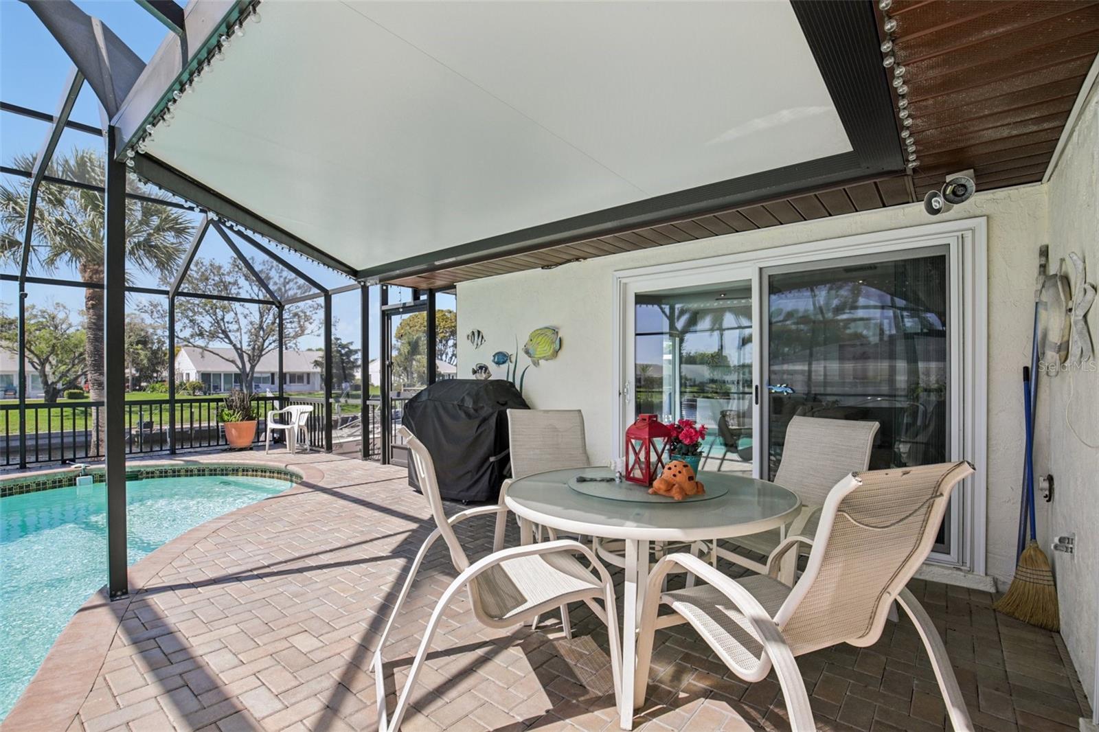 CORAL SHORES - Residential