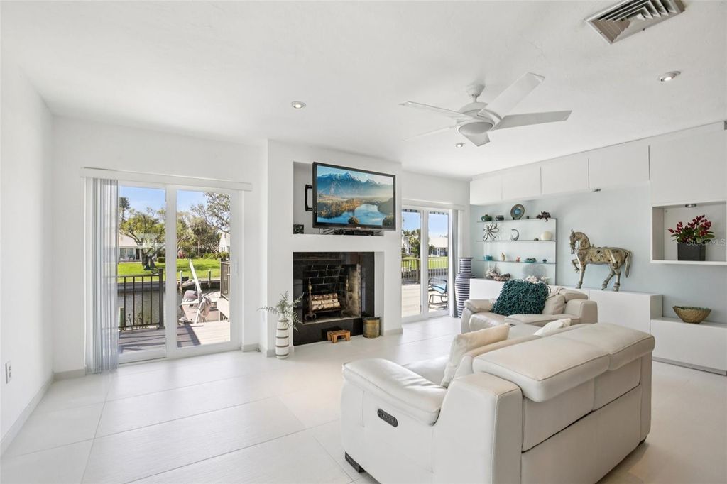 Photo of 4532 Bimini Drive, Bradenton, FL 34210 (MLS # A4685736)