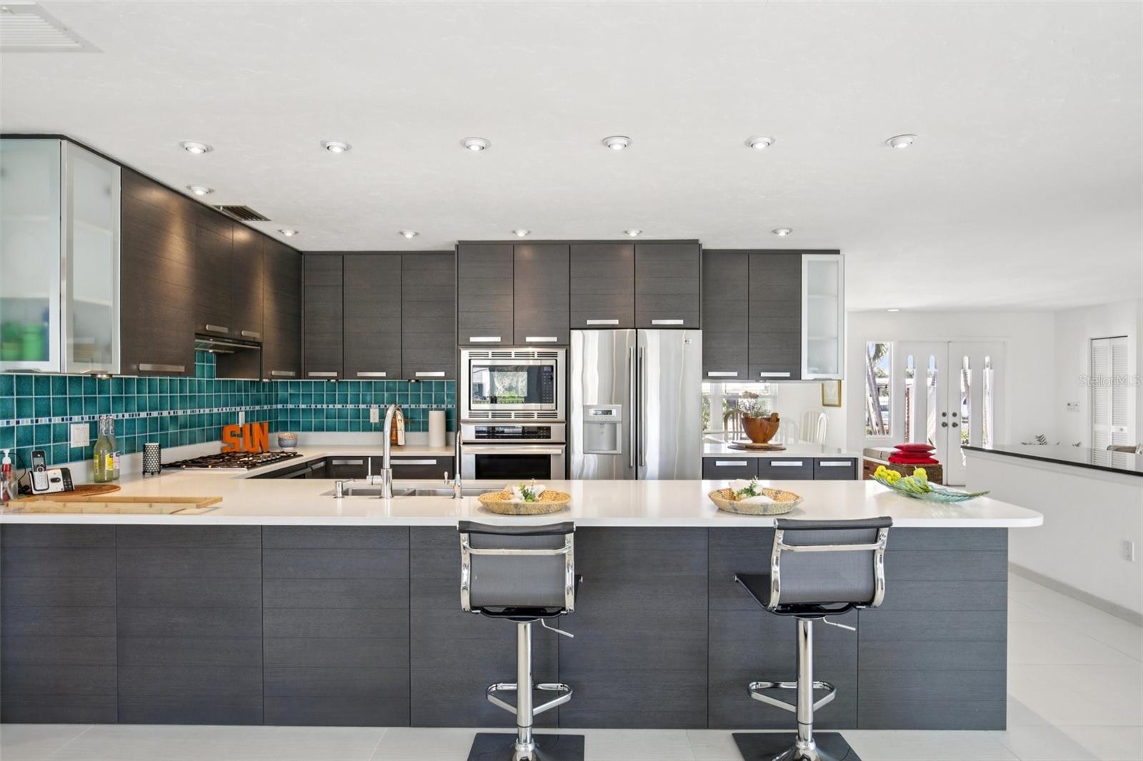 CORAL SHORES - Residential