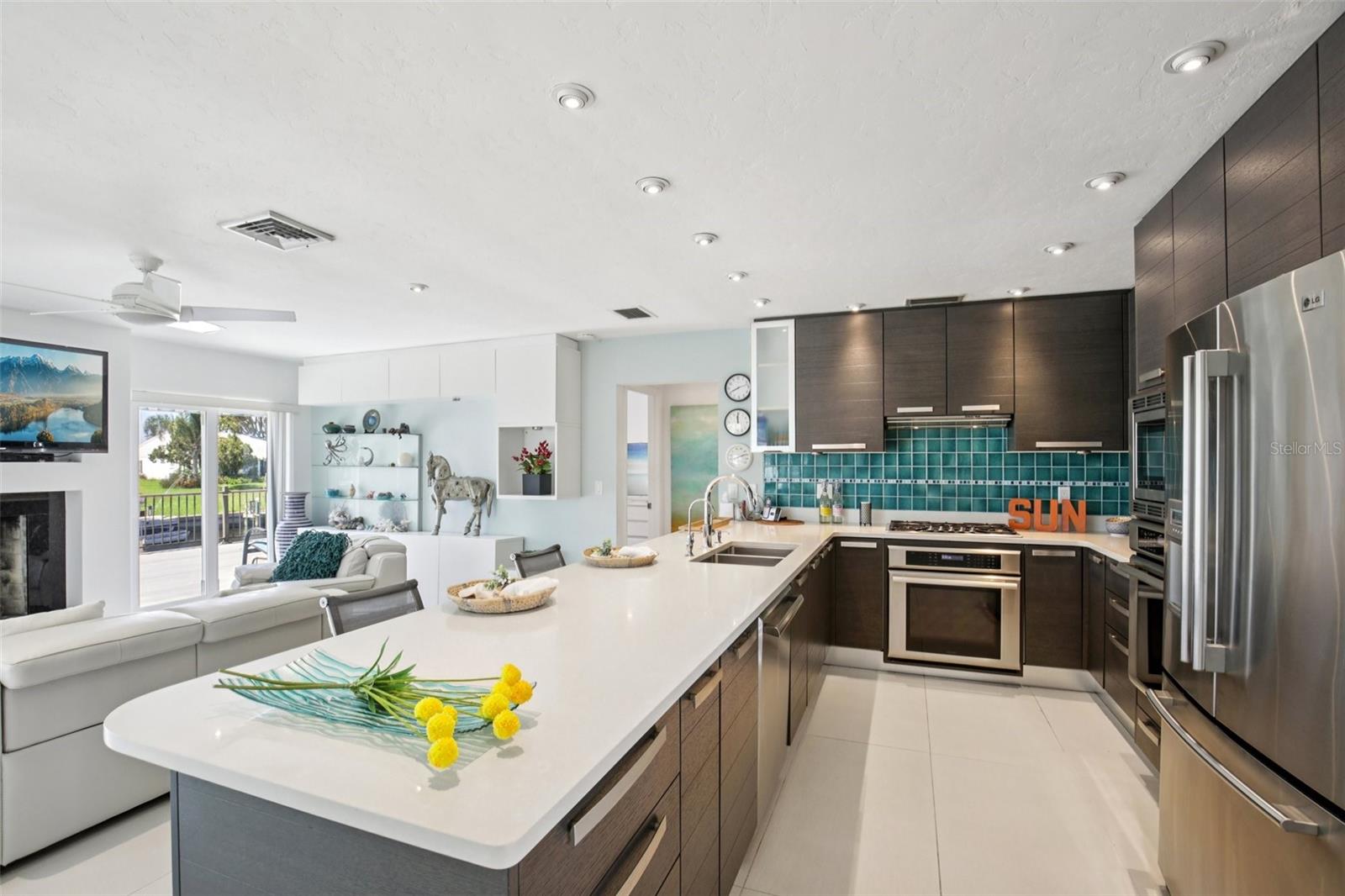 CORAL SHORES - Residential