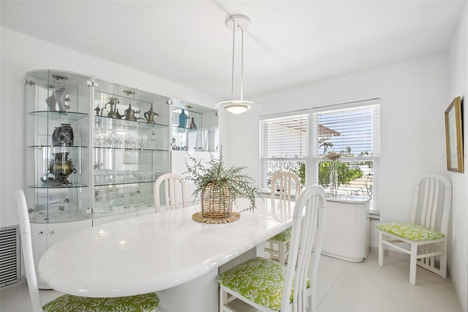 CORAL SHORES - Residential