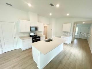 GRAND RESERVE AND GOLF CLUB - Residential