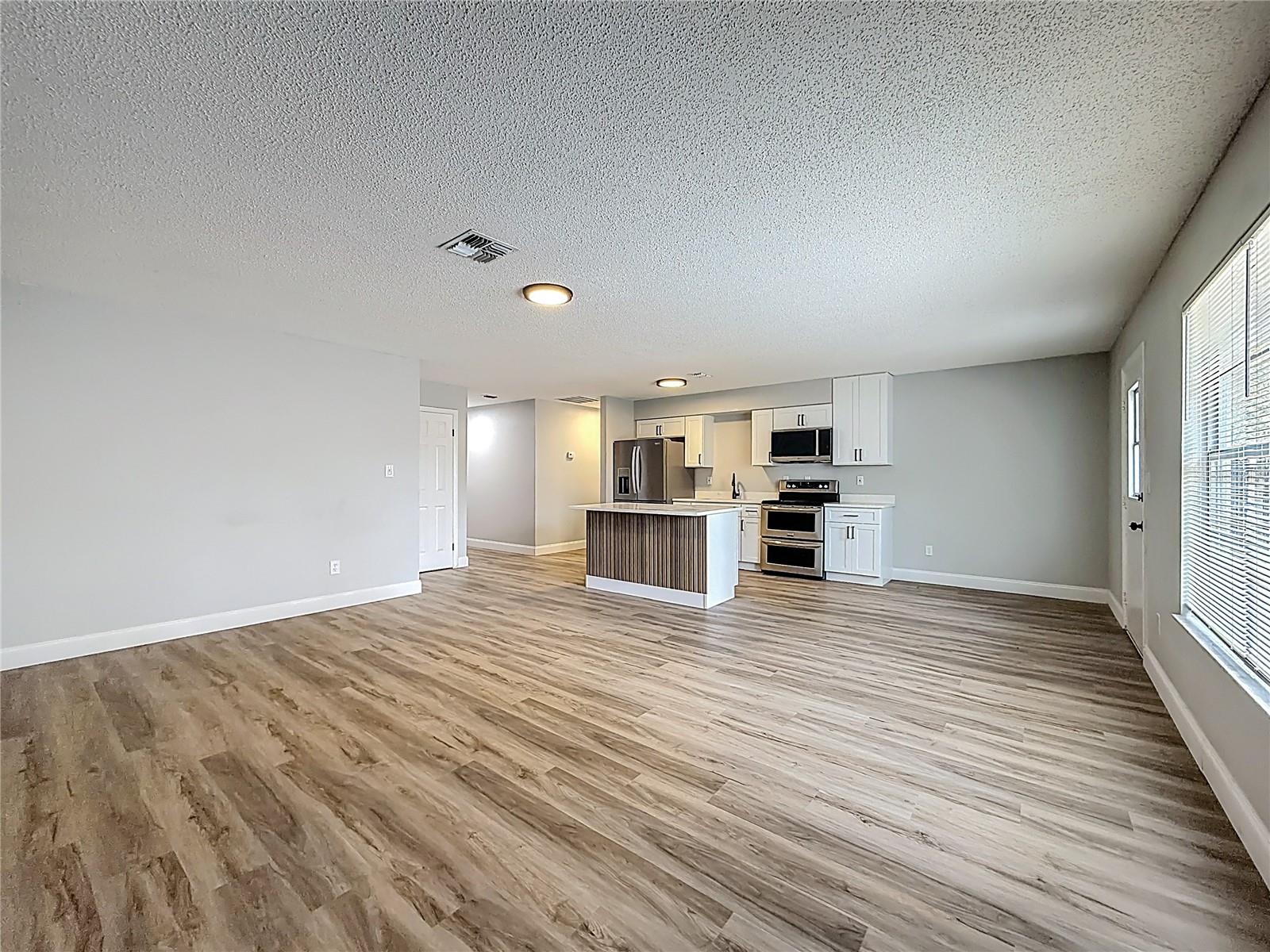 SILVER SPRINGS SHORES UNIT 68 - Residential