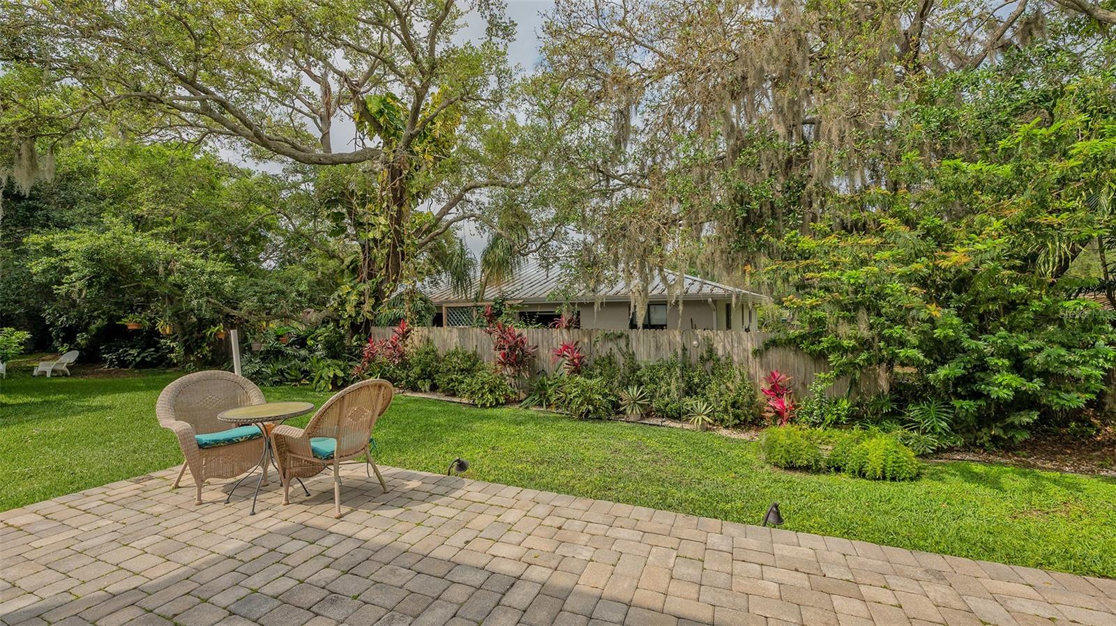 ARBOR OAKS - Residential Lease