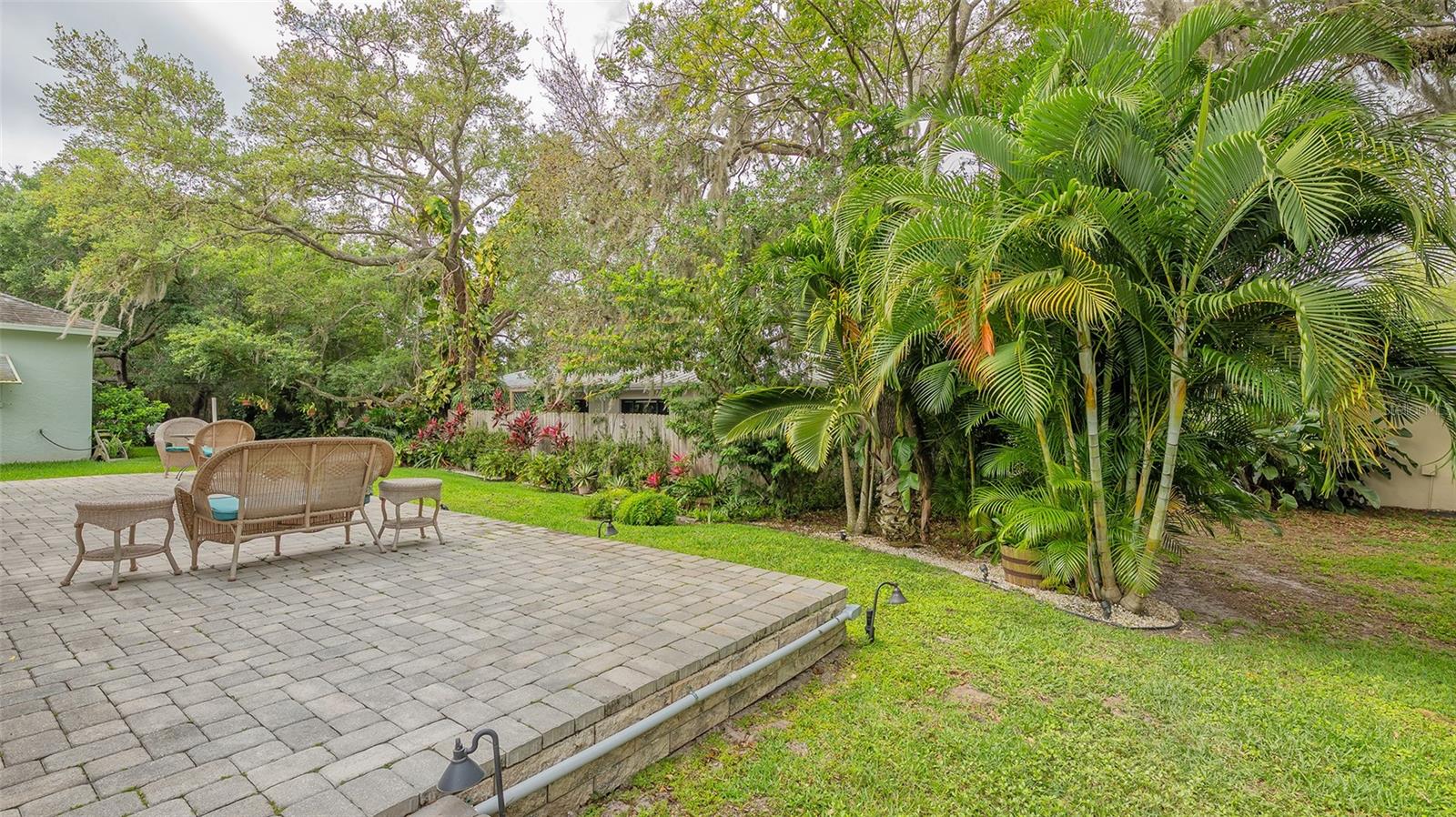 ARBOR OAKS - Residential Lease