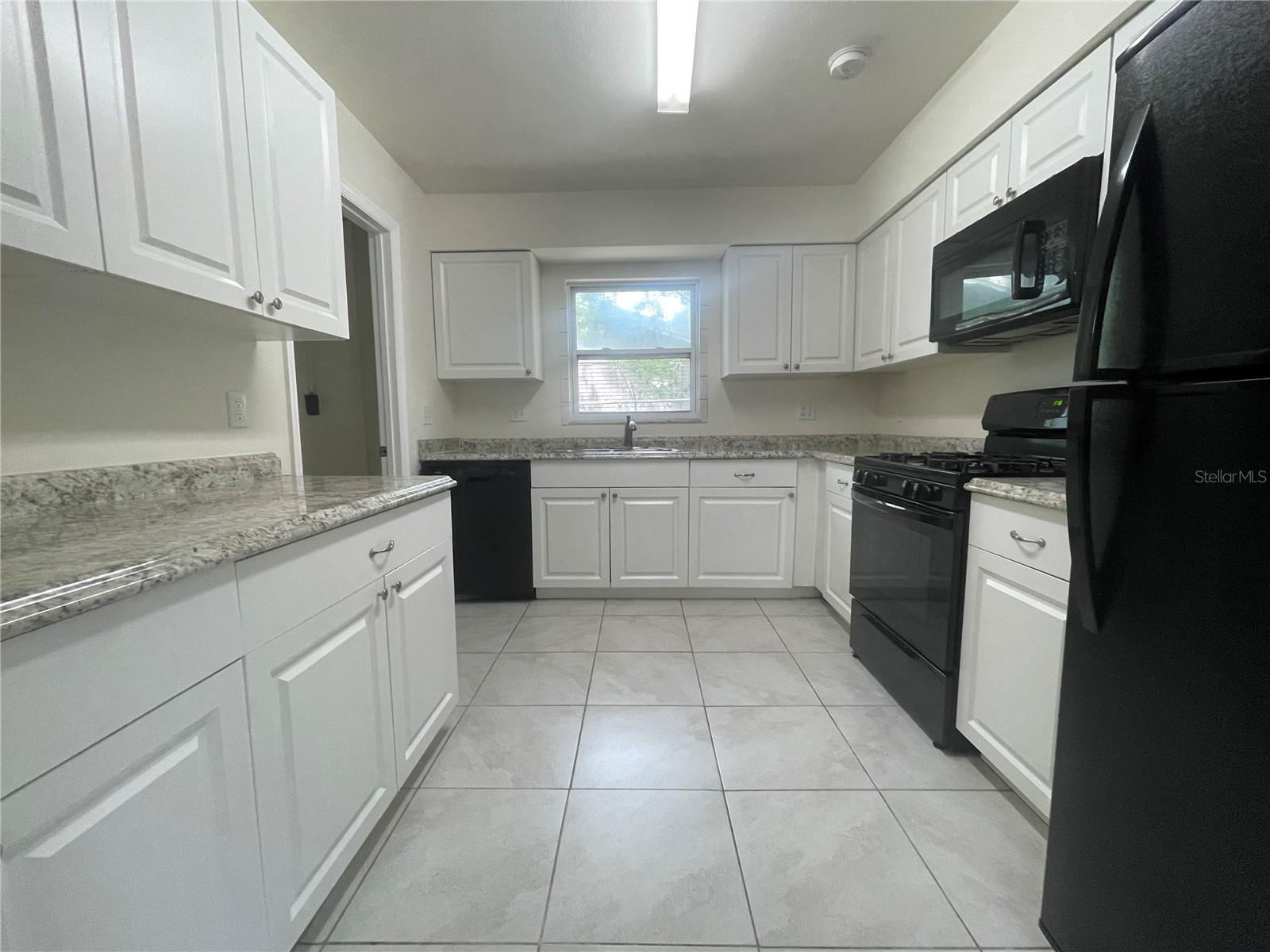 206 CIRCLE HILL DRIVE