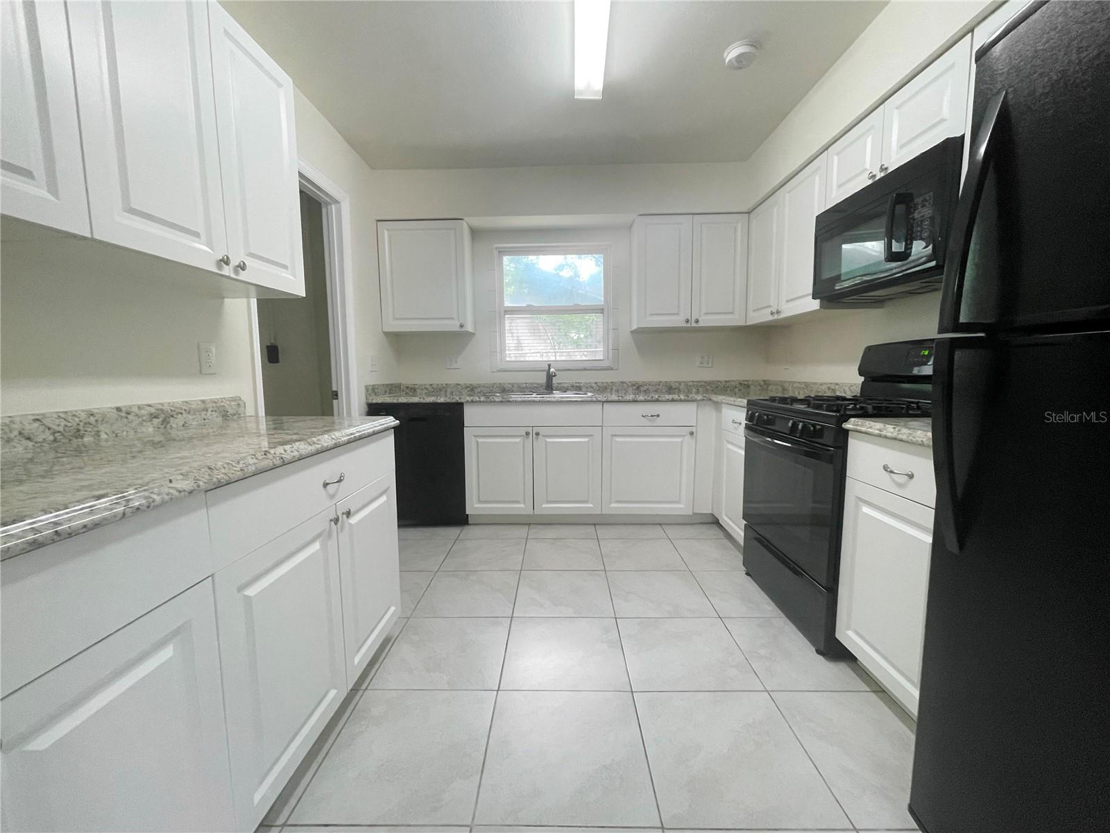 206 CIRCLE HILL DRIVE