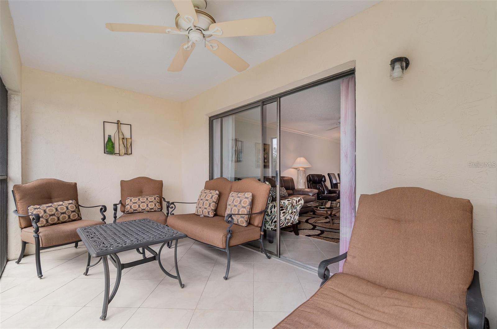 764 AVENIDA ESTANCIA 208