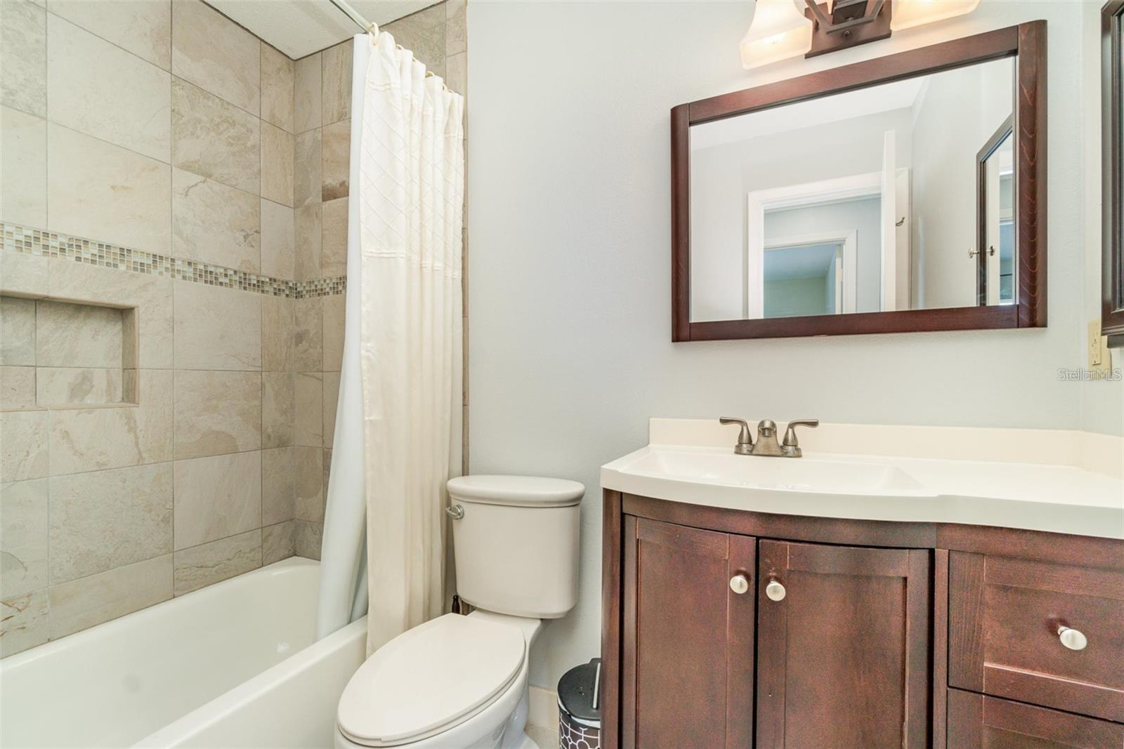 ESTANCIAS OF CAPRI ISLES - Residential