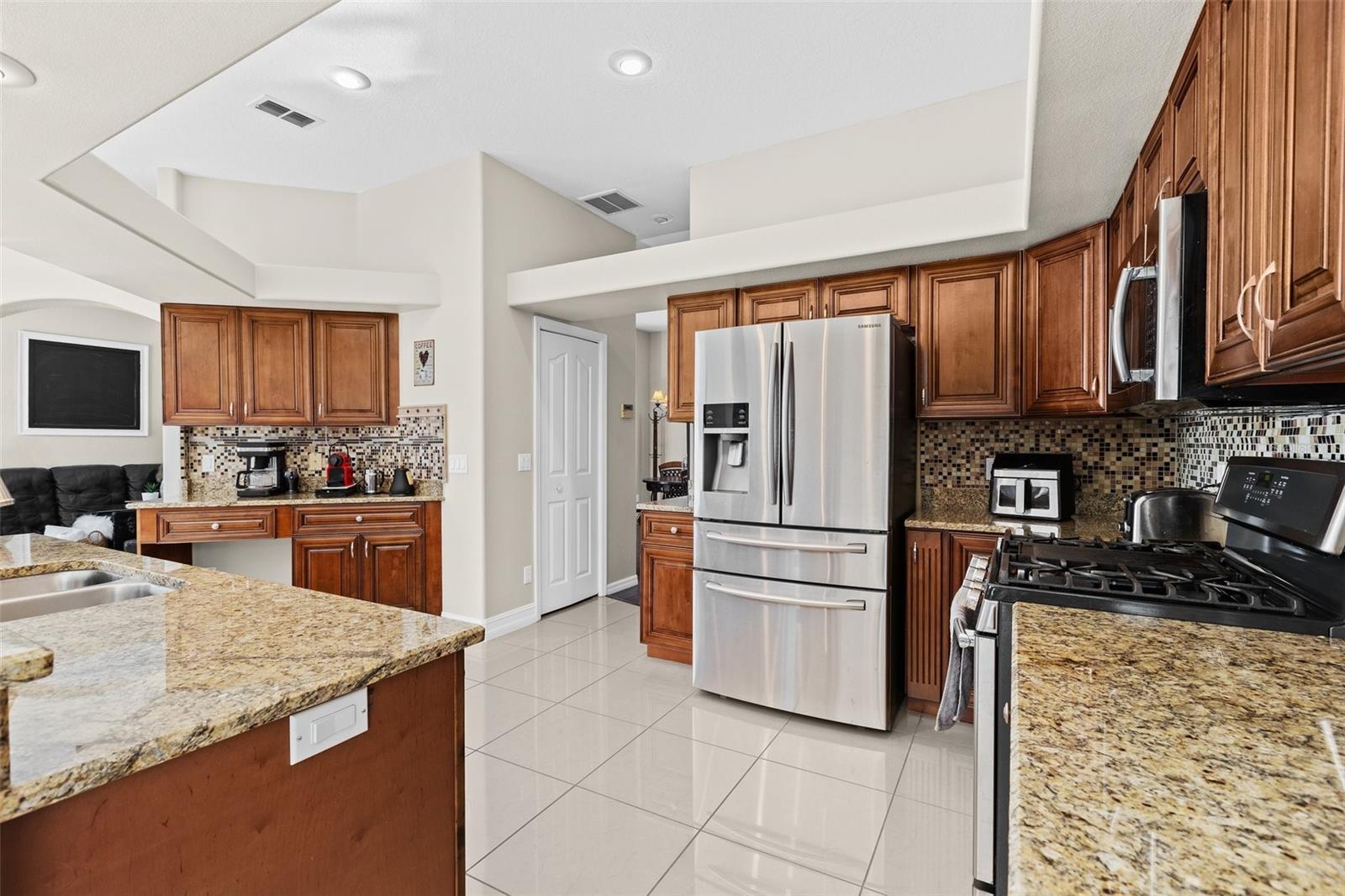 WILLOW BEND - Residential Lease