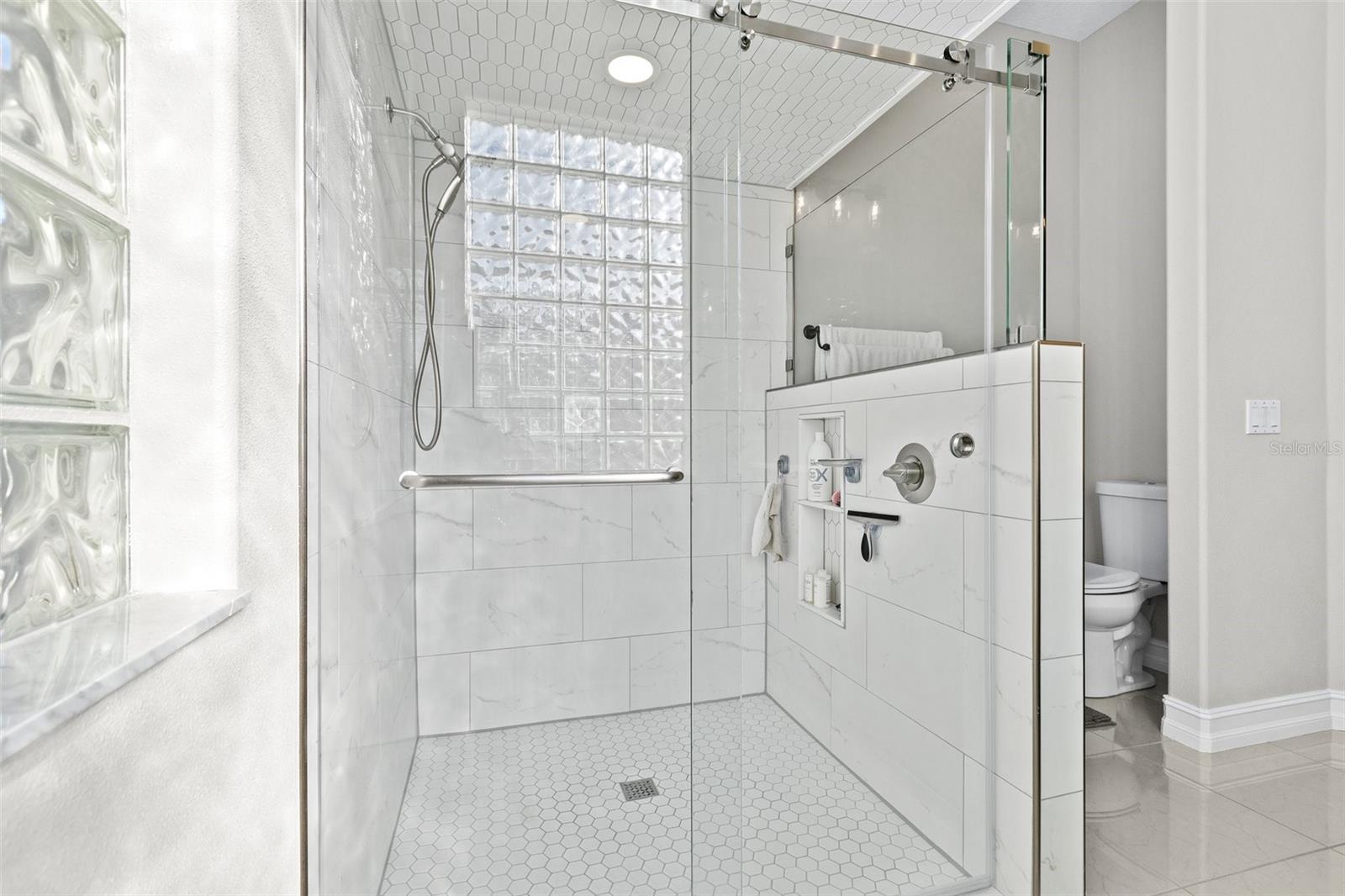 WILLOW BEND - Residential Lease