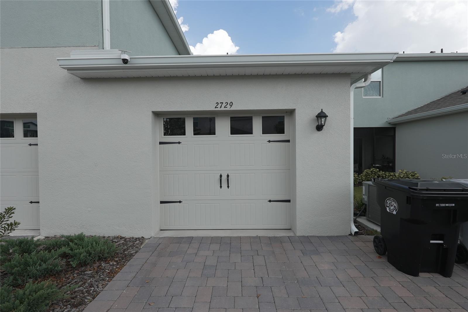 SOUTH MEWS/AVIAN POINTE - Residential Lease