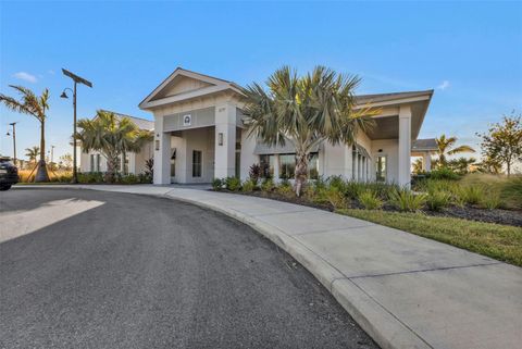 A home in PORT CHARLOTTE