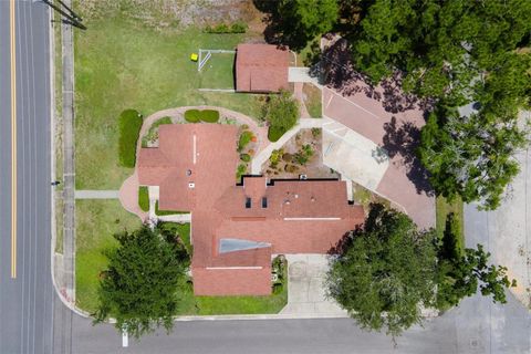 Tiny photo for 604 N Sinclair Avenue, Tavares, FL 32778 (MLS # G5098803)