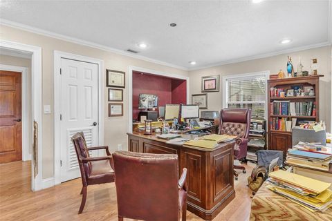Tiny photo for 604 N Sinclair Avenue, Tavares, FL 32778 (MLS # G5098803)