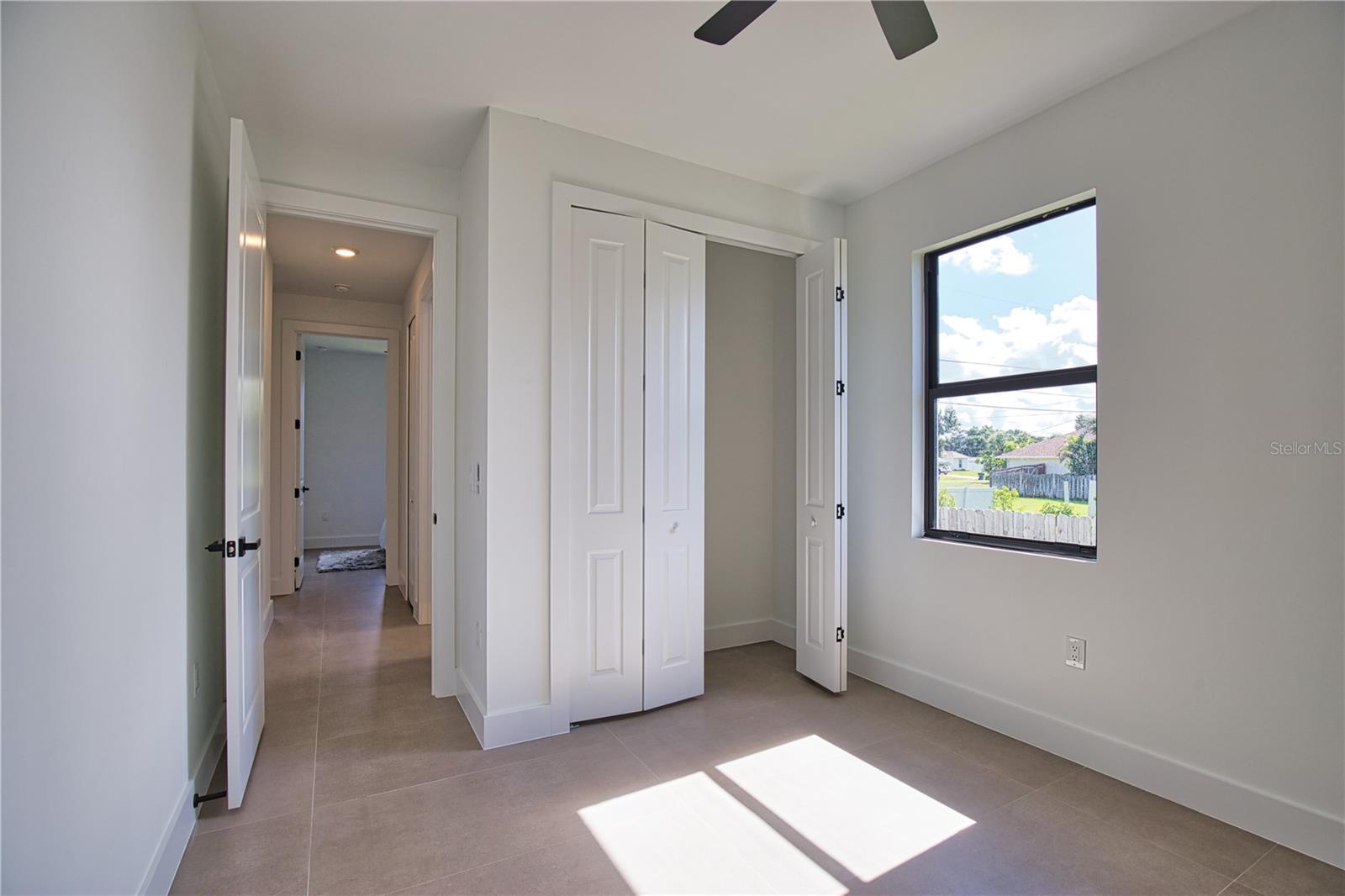 SOUTH VENICE - Residential