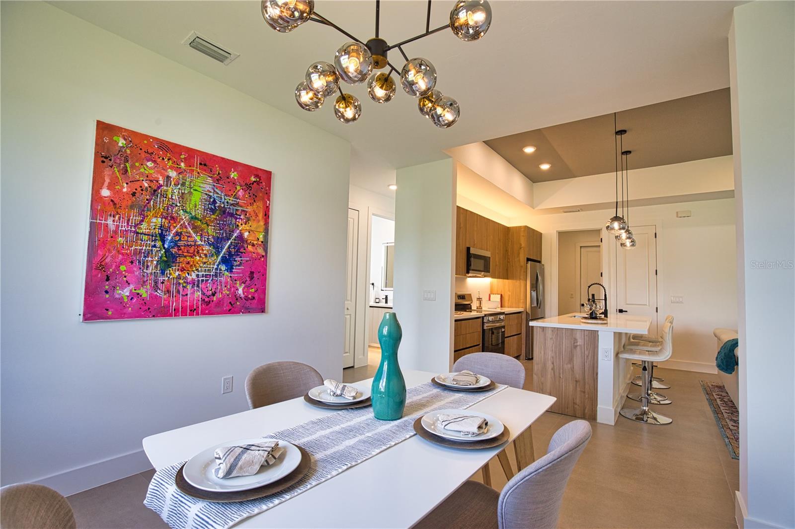 SOUTH VENICE - Residential