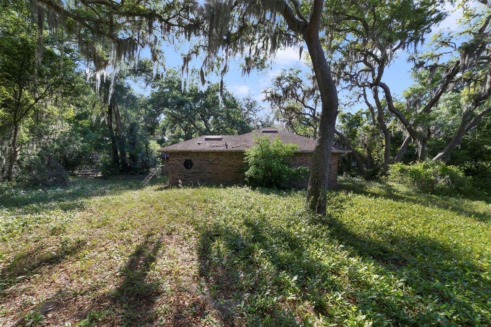 HOWARDS SUB - Residential