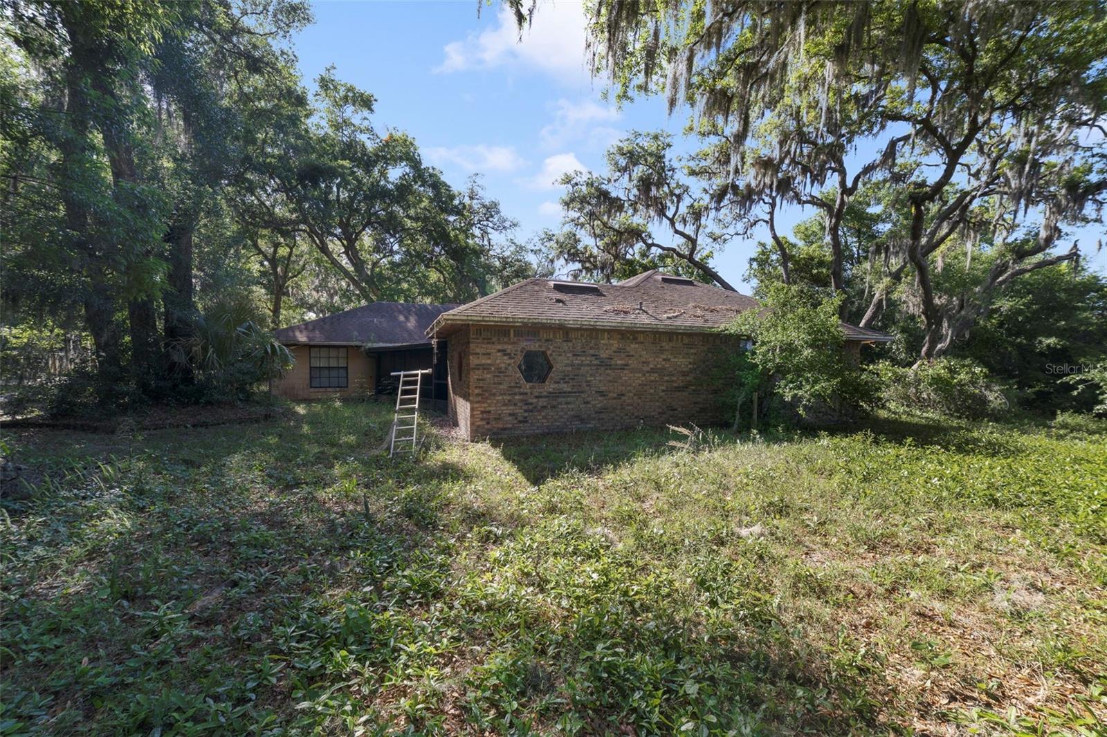 HOWARDS SUB - Residential