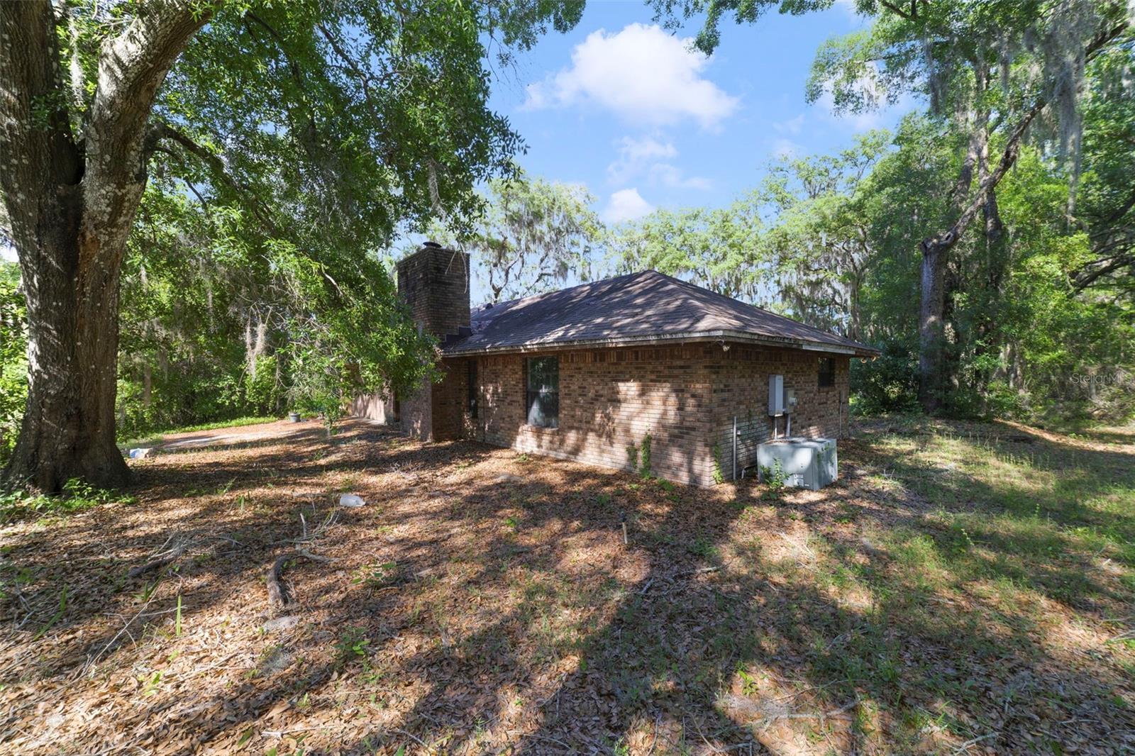 HOWARDS SUB - Residential