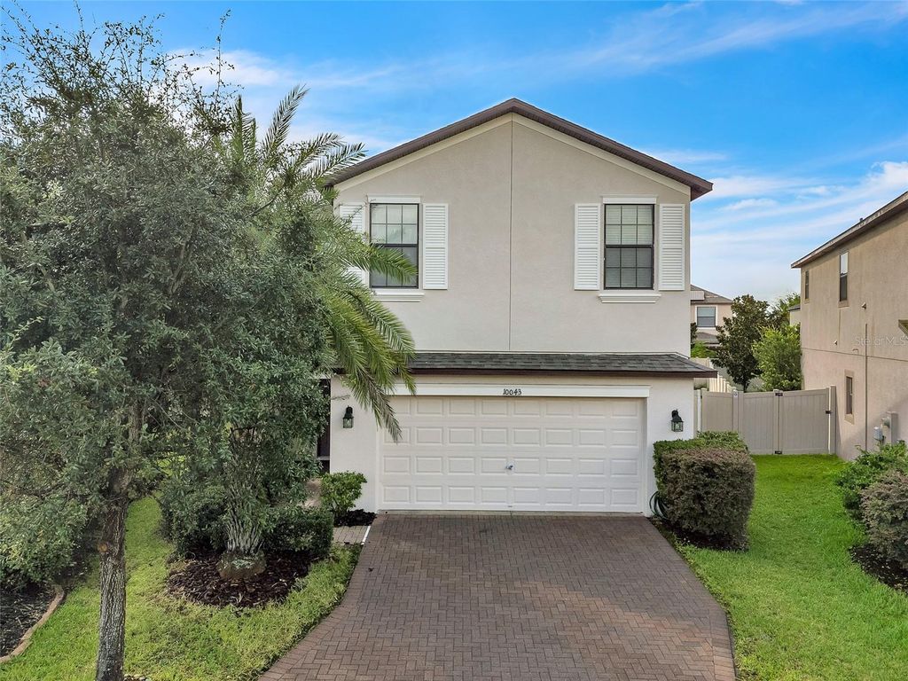 Photo of 10043 Newminster Loop, Ruskin, FL 33573 (MLS # TB8436721)
