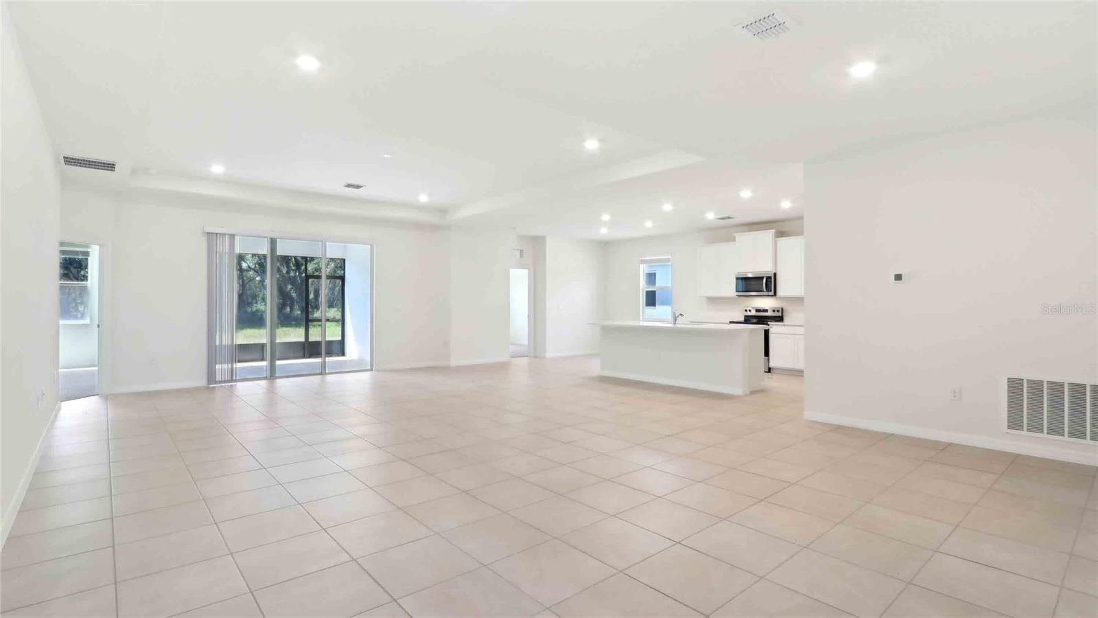 BUCHANAN TRAILS - Residential
