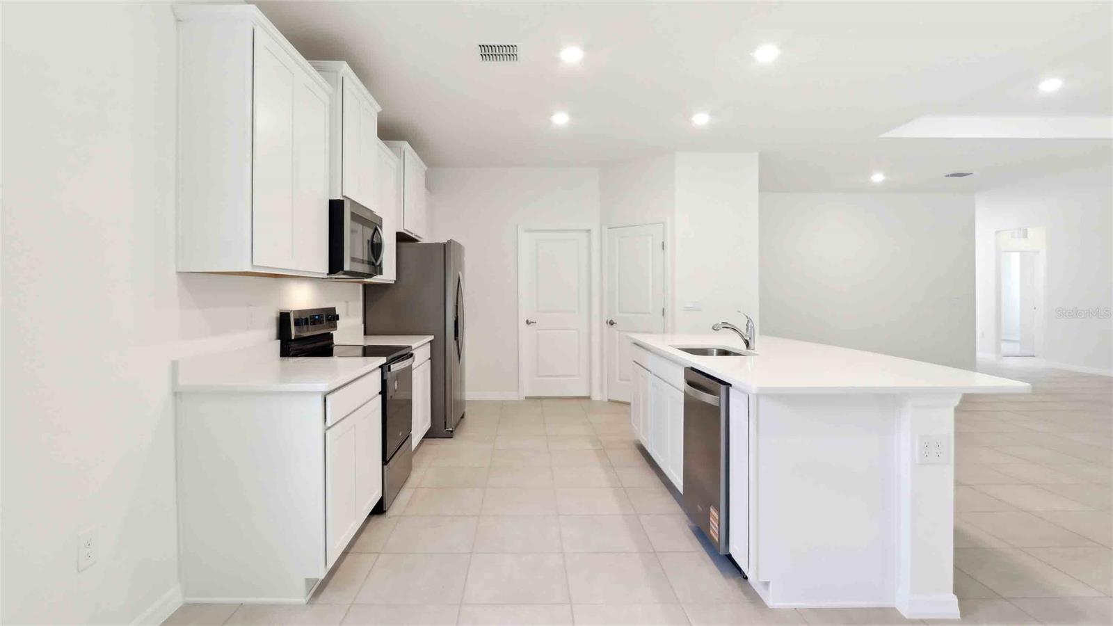 BUCHANAN TRAILS - Residential