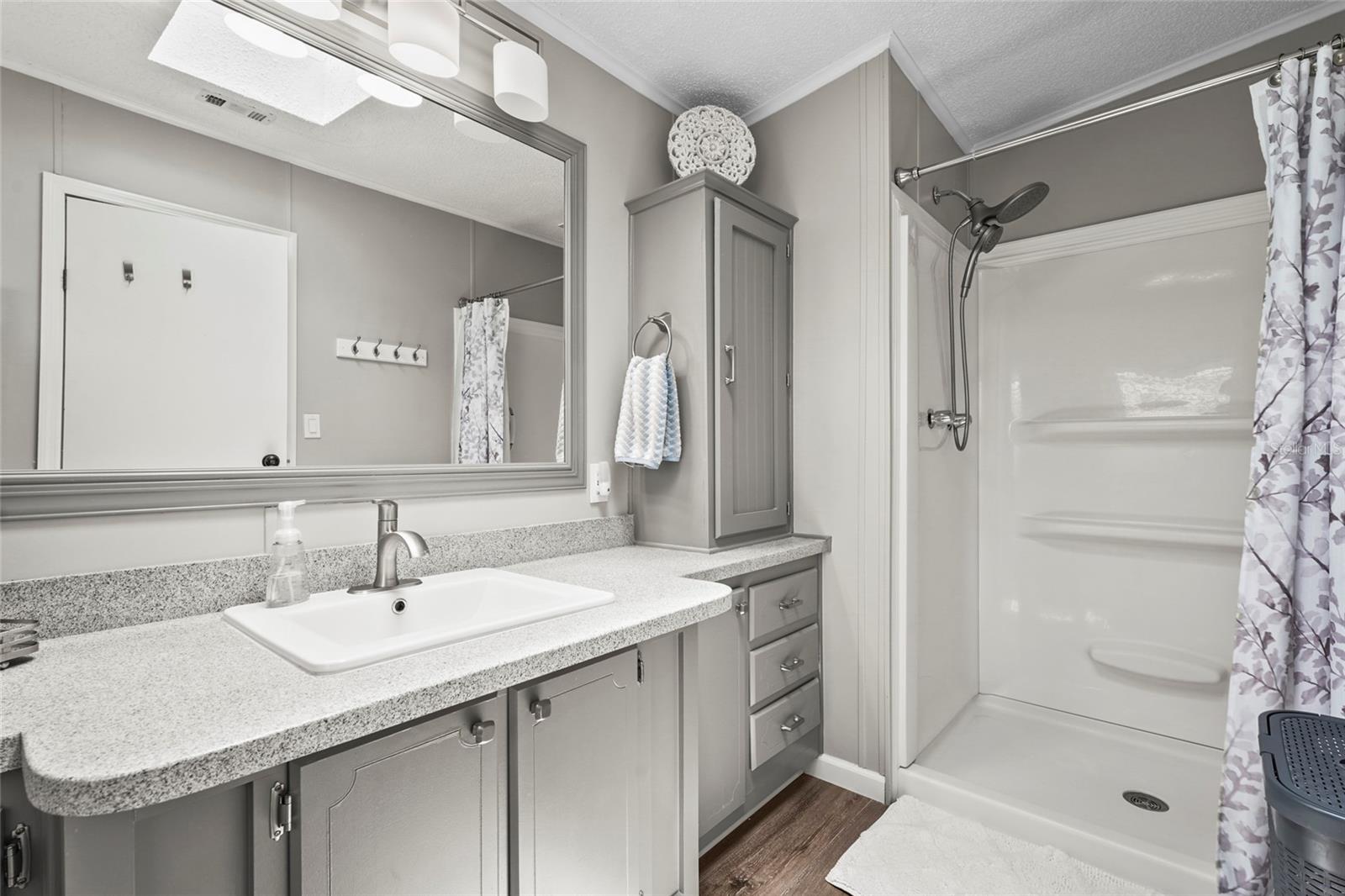 IMPERIAL LAKES ESTATES UNIT III - Residential